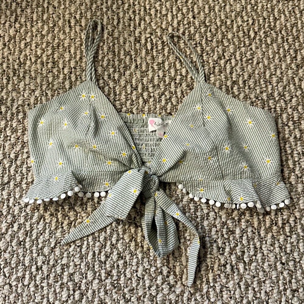 Seersucker Daisy Cropped Tie Tank Top